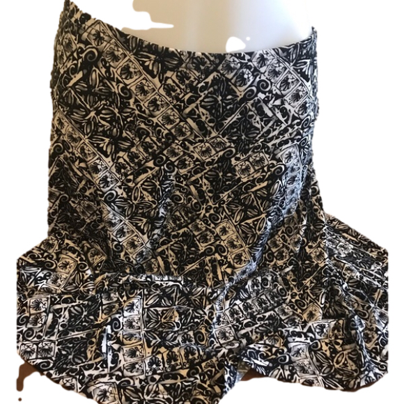 Reitmans White Gray Black pattern Elastic Waistband Midi Skirt size 11 - Picture 1 of 8